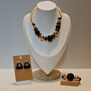 Gold Tone and Black Beaded Jewelry Set